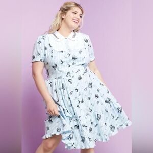 Disney Alice in wonderland curiouser & curiouser Peter Pan collared dress 2x